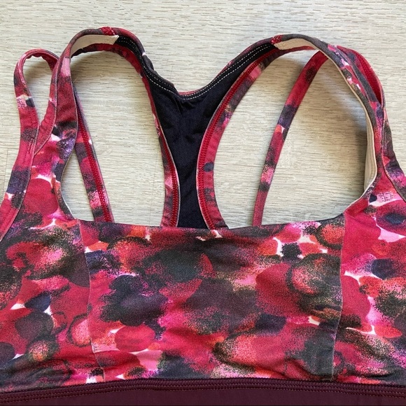Lululemon Splendour Bra Poppy Petals Berry Rumble - Picture 7 of 11
